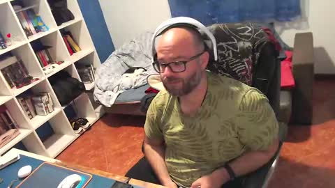 ravingr3d3 online show from April 2026 10:34:02 PM