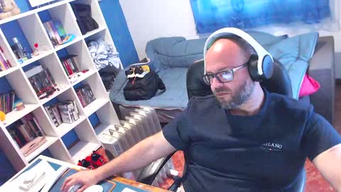 ravingr3d3 online show from April 2026 01:57:02 PM