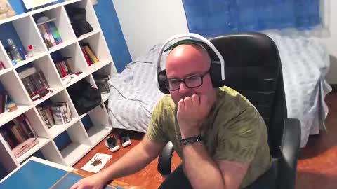 ravingr3d3 online show from April 2026 11:40:01 PM