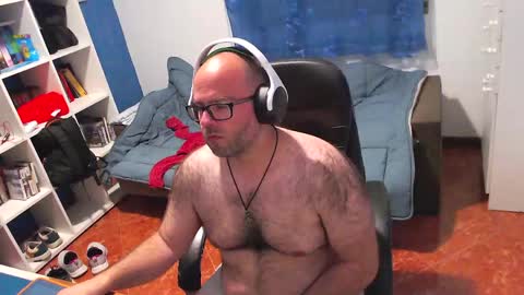 Snapshot of ravingr3d3 chatting on May 2026 10:58:01 PM ravingr3d3 online show from May 2026 10:58:01 PM
