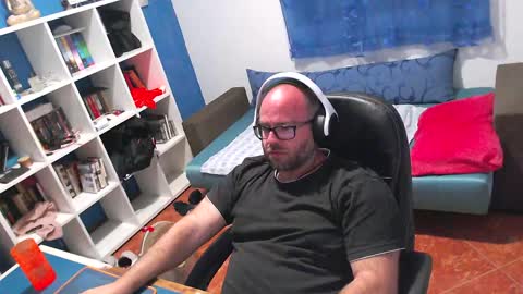 Snapshot of ravingr3d3 chatting on June 2026 09:21:02 PM ravingr3d3 online show from June 2026 09:21:02 PM