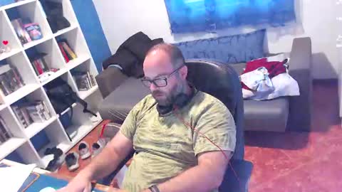Snapshot of ravingr3d3 chatting on July 2026 09:58:02 AM ravingr3d3 online show from July 2026 09:58:02 AM