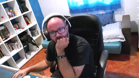 Snapshot of ravingr3d3 chatting on July 2026 10:43:01 AM ravingr3d3 online show from July 2026 10:43:01 AM