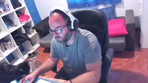 Snapshot of ravingr3d3 chatting on July 2026 10:32:01 AM ravingr3d3 online show from July 2026 10:32:01 AM
