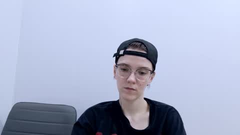 Ray-Ray online show from March 2026 05:20:02 PM