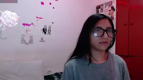 Snapshot of ray_naomi chatting on January 2026 09:31:01 PM ask us online show from January 2026 09:31:01 PM