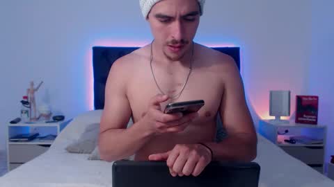 Ray online show from January 2026 01:21:02 AM