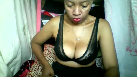 Snapshot of rayana_69 chatting on May 2026 06:41:01 AM rayana_69 online show from May 2026 06:41:01 AM