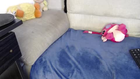 Ray  online show from January 2026 06:44:02 PM