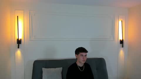 Snapshot of rayder_green chatting on November 2025 02:28:01 PM YE online show from November 2025 02:28:01 PM