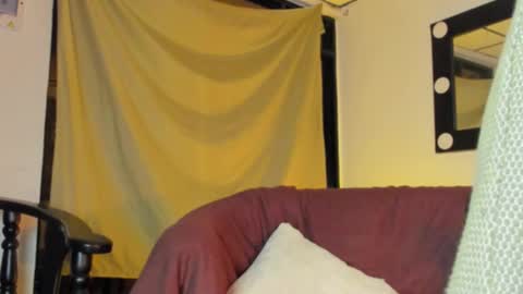 Rayn online show from December 2025 02:07:02 AM