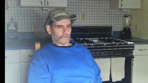 Ray online show from November 2025 09:41:02 PM