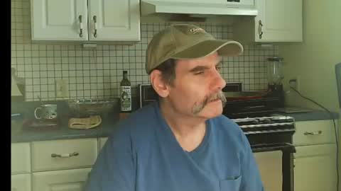 Snapshot of raylene4u2 chatting on June 2026 06:46:02 PM Ray online show from June 2026 06:46:02 PM
