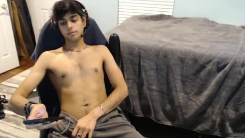 raymondg8596 online show from March 2025 02:49:02 AM