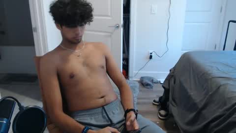 raymondg8596 online show from October 2025 06:48:01 PM