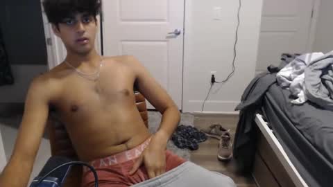 raymondg8596 online show from November 2025 05:28:02 AM