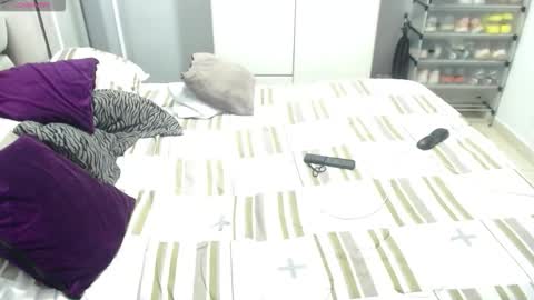 Snapshot of raysajoness chatting on December 2025 01:46:02 AM raysajoness online show from December 2025 01:46:02 AM