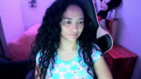 Danna online show from April 2026 04:34:01 PM