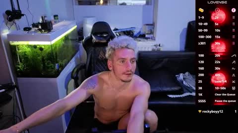 Rayzel online show from February 2026 01:13:02 AM