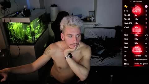 Rayzel online show from March 2026 12:49:02 AM