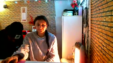 real_coupl3 online show from January 2026 08:29:02 AM