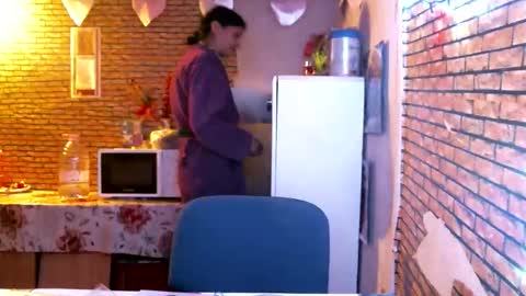 real_coupl3 online show from April 2026 07:58:01 PM