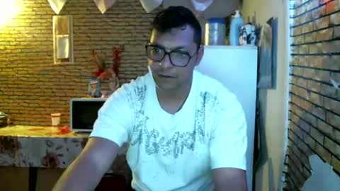 real_coupl3 online show from April 2026 03:22:01 AM