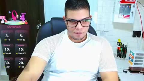 Snapshot of realjoel chatting on June 2026 05:28:01 PM Joel online show from June 2026 05:28:01 PM