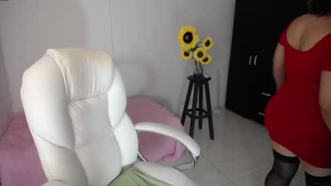 REBECA online show from February 2025 02:44:02 PM