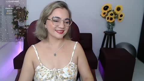 Snapshot of rebeca_milf chatting on May 2026 01:17:02 PM REBECA online show from May 2026 01:17:02 PM