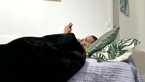 rebecaecalebe online show from January 2026 08:23:01 PM