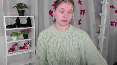 rebecca_____ online show from February 2025 12:30:01 AM