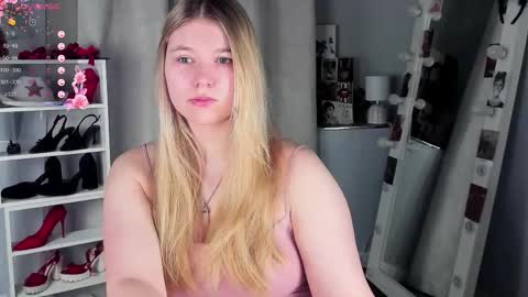 Snapshot of rebecca_____ chatting on February 2026 01:54:01 AM rebecca_____ online show from February 2026 01:54:01 AM