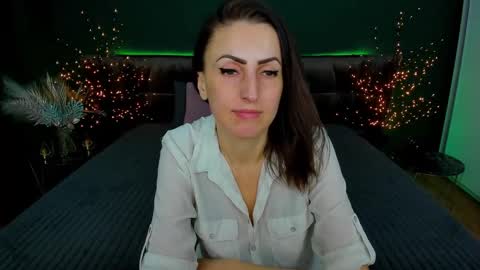 Snapshot of rebecca_diamonds chatting on February 2025 09:41:01 AM rebecca_diamonds online show from February 2025 09:41:01 AM