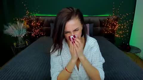 Snapshot of rebecca_diamonds chatting on February 2025 09:47:02 AM rebecca_diamonds online show from February 2025 09:47:02 AM