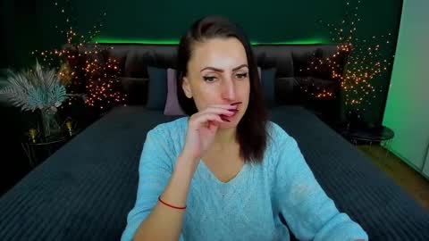 Snapshot of rebecca_diamonds chatting on February 2025 01:20:01 PM rebecca_diamonds online show from February 2025 01:20:01 PM