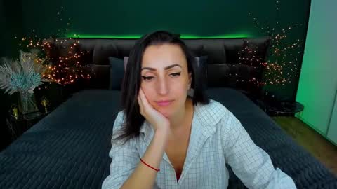 Snapshot of rebecca_diamonds chatting on March 2025 12:11:02 PM rebecca_diamonds online show from March 2025 12:11:02 PM