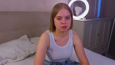 rebeccacruze online show from June 2026 07:34:01 AM