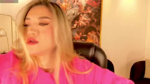 Snapshot of rebeccahudson_ chatting on June 2026 07:36:01 PM Rebe online show from June 2026 07:36:01 PM