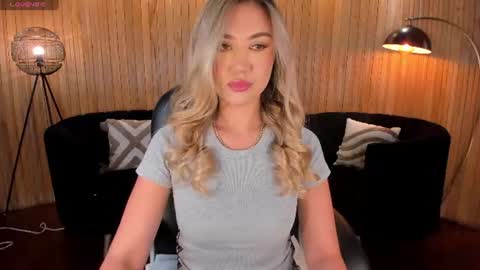 Snapshot of rebeccahudson_ chatting on July 2026 06:44:01 PM Rebe online show from July 2026 06:44:01 PM