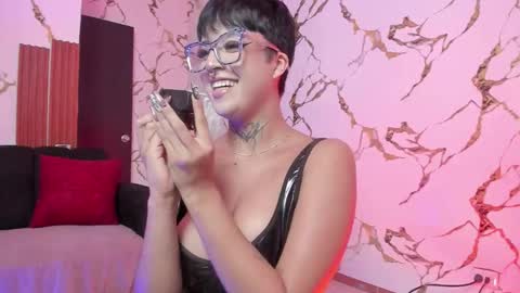 Snapshot of rebeka_baker chatting on October 2025 06:37:01 AM REBEKA online show from October 2025 06:37:01 AM