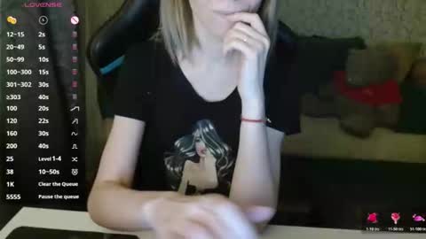 RebesaOlset online show from December 2025 04:34:02 PM