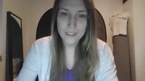 Keely KeKe Kiwi online show from October 2025 12:40:02 PM