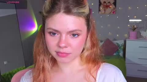 red__candy online show from May 2026 02:02:02 PM