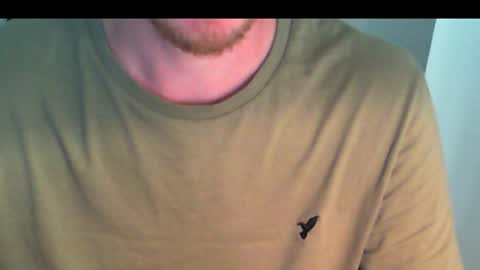 Snapshot of red_bird_84 chatting on May 2026 01:40:02 PM Red bird 84 online show from May 2026 01:40:02 PM