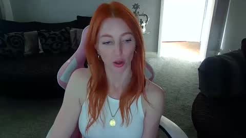 Snapshot of red_firesquirt chatting on February 2025 02:26:01 PM Red - online show from February 2025 02:26:01 PM