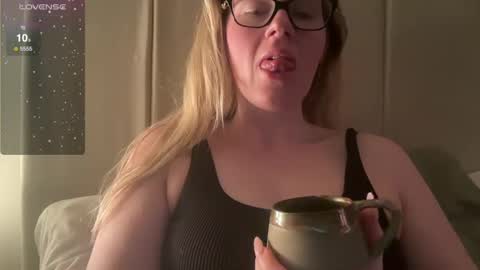 Rosie online show from March 2025 06:37:01 AM