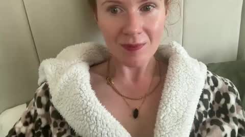 Rosie online show from September 2025 09:02:01 AM