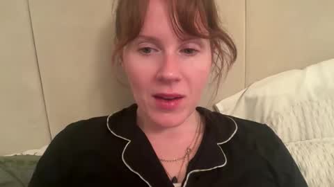 Rosie online show from October 2025 07:05:01 PM