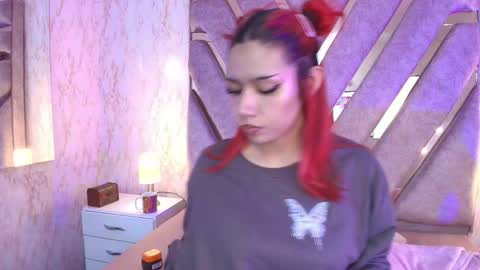 red_pandaa online show from November 2025 03:26:02 AM